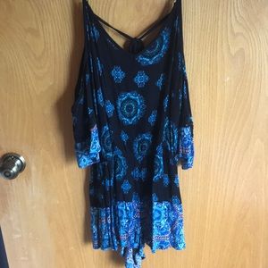 Open shoulder Romper